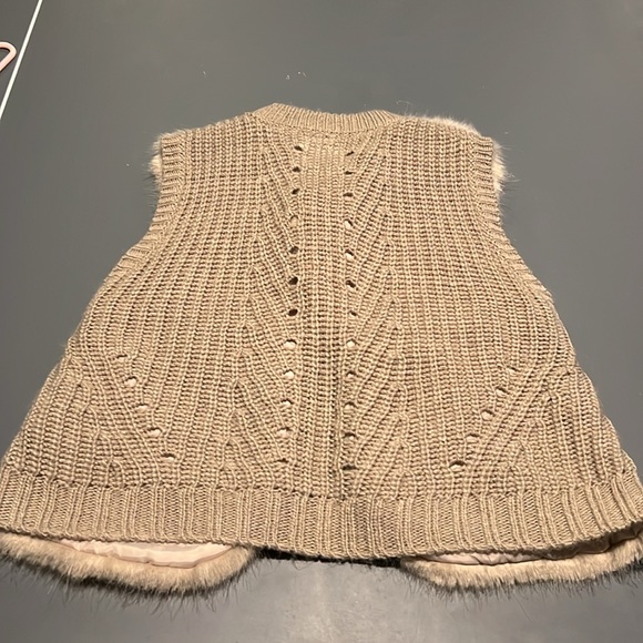 Fur vest - Picture 2 of 4